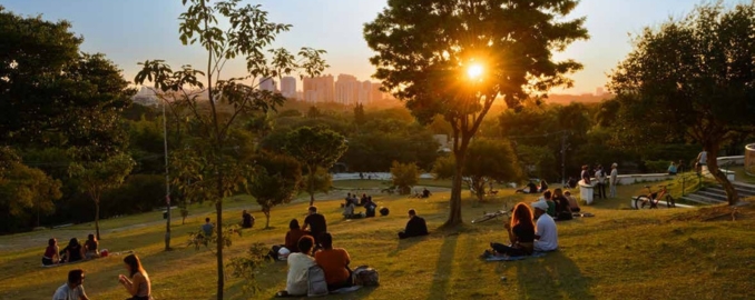 Praça Pôr do Sol: 9 Min