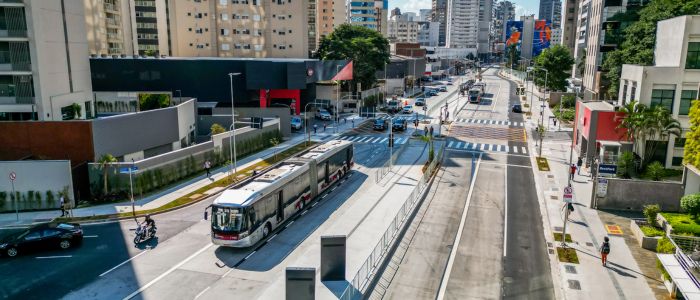 Avenida Santo Amaro: 1 min