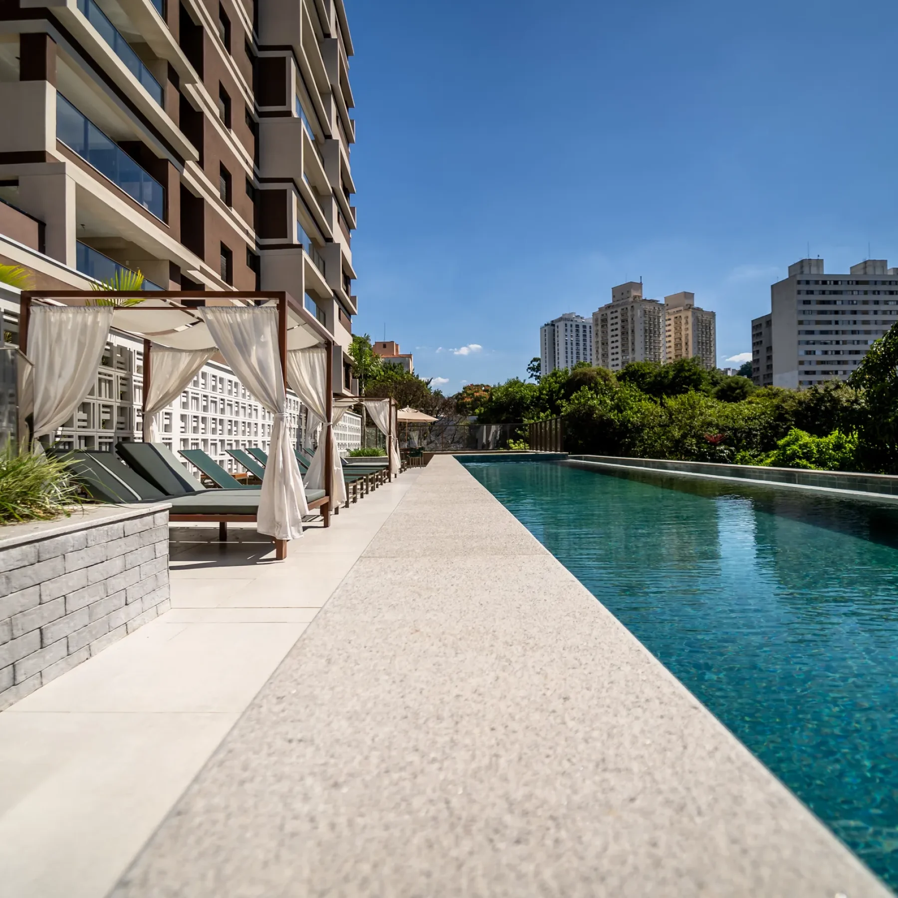 20250221_Raro_Perdizes_InfinityPool-1