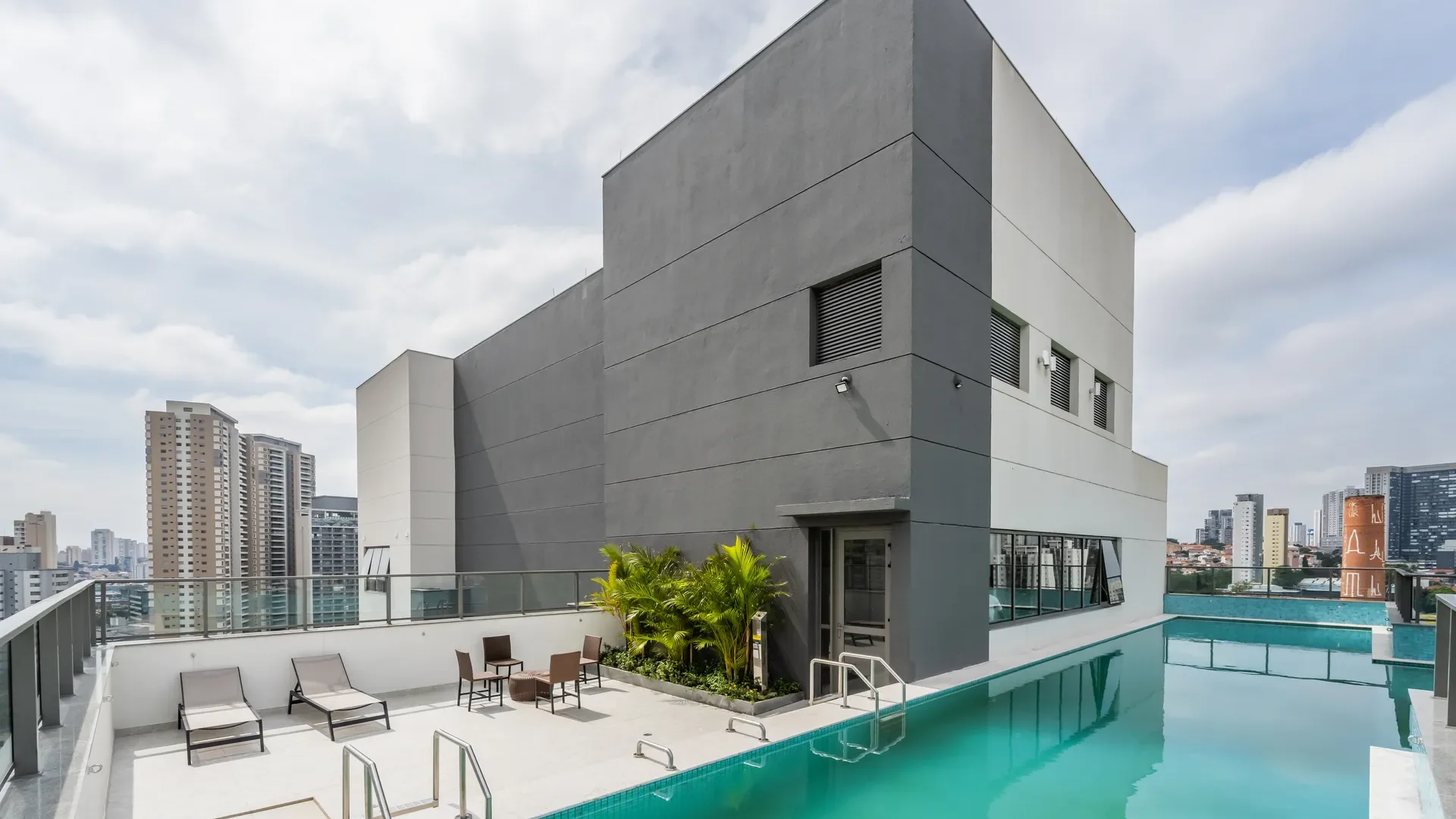 PISCINA SERVIÇO DE MORARIA-Comp