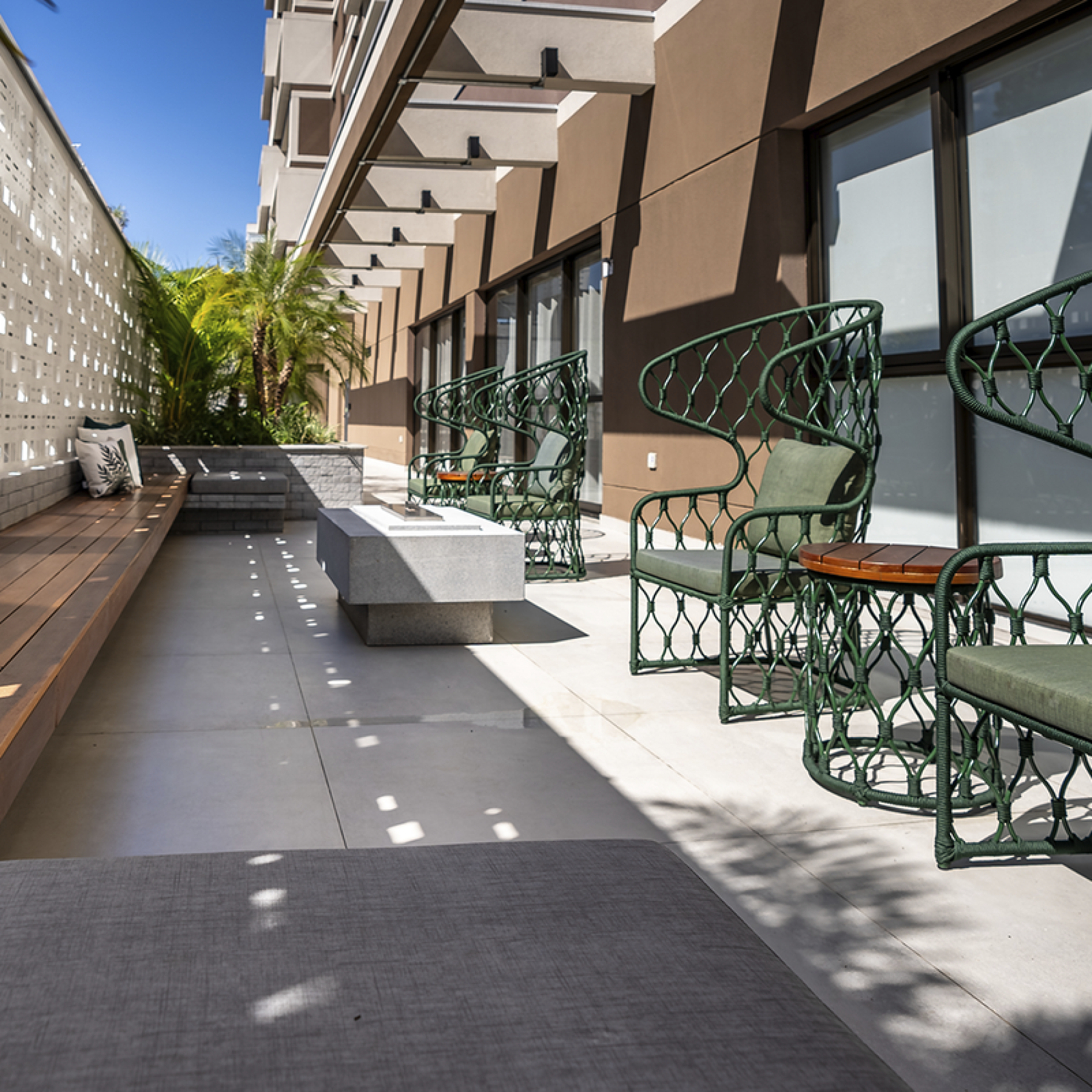 RARO PERDIZES_OPEN LOUGE