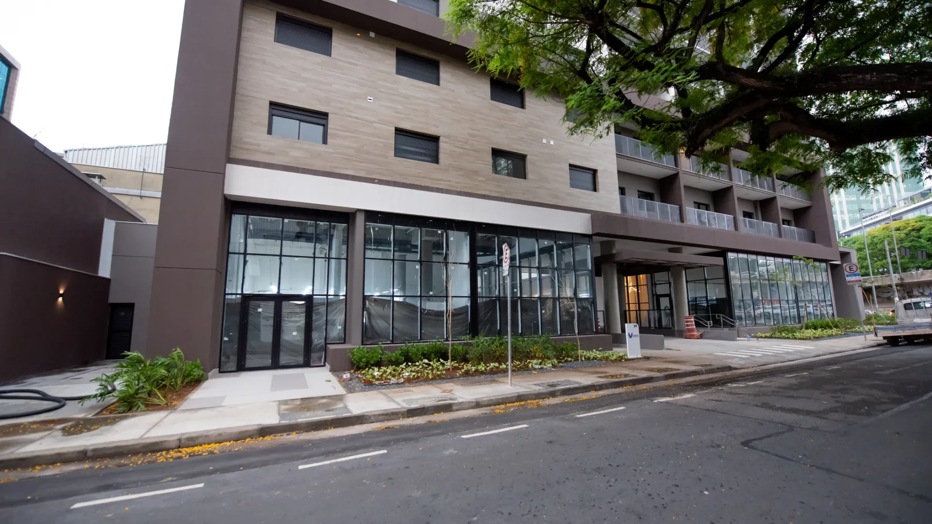 VivaBenx-Vila-Olimpia-Fachada-Chão